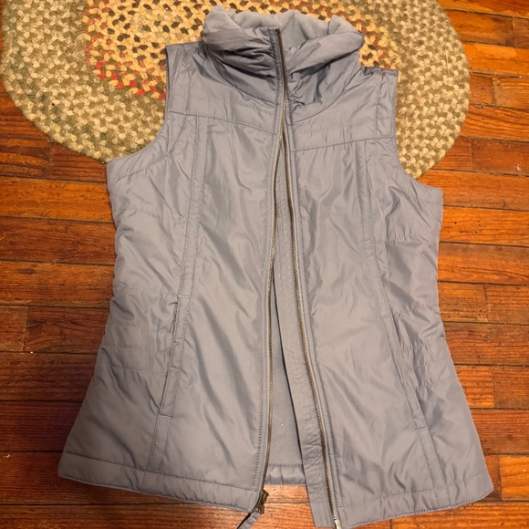 Columbia Women's Light gray Vest fleece lined size small - Picture 1 of 7